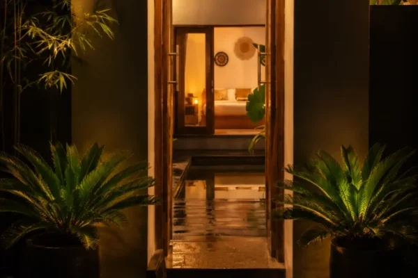 Maya Gorgeous Manor - Entrance