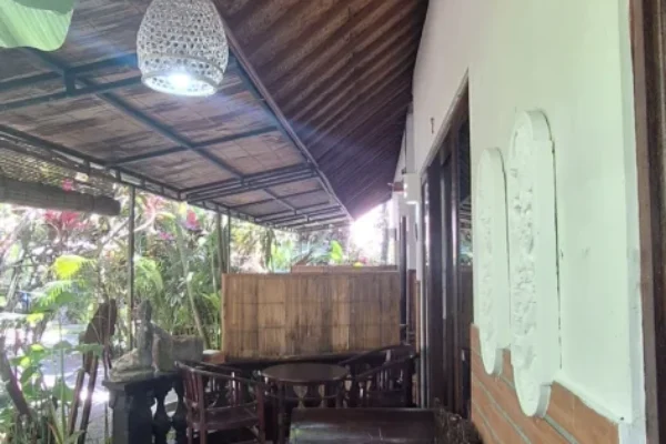 Outdoor Jungle Hideaway Villas